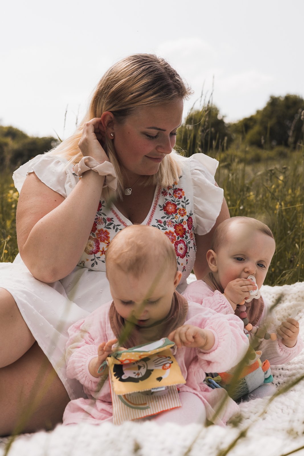 x Familienfotografie Augsburg, Familienfotografin Augsburg, Familienfotograf, Familienshooting, familie shooting, familien fotos, familien bilder, Augsburg, Königsbrunn, Schwabmünchen, Neusäß, Friedberg, Stadtbergen, Haunstetten, Mering, Fischach,